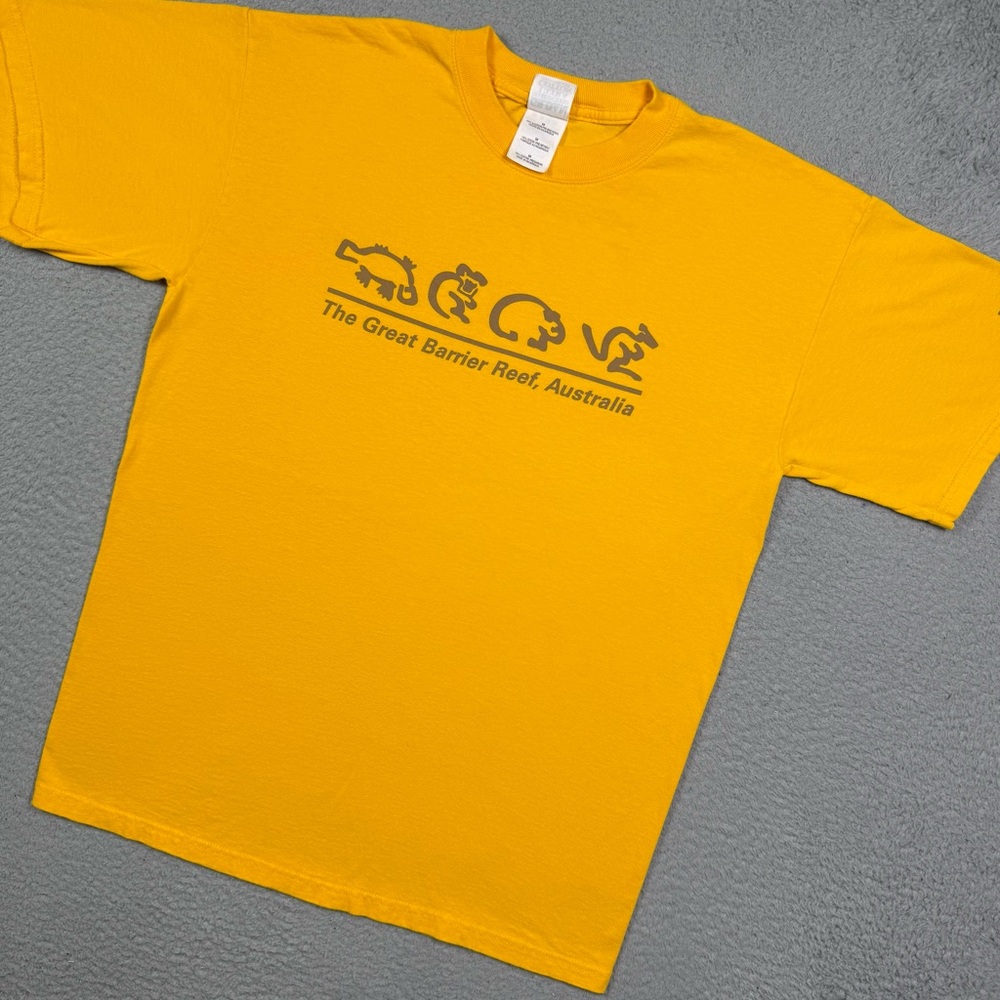 Vintage y2k Australia animal nature T-shirt